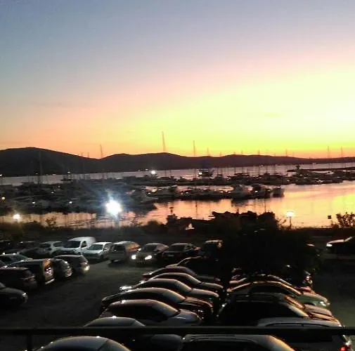 Hotel Sozopol סוזופול